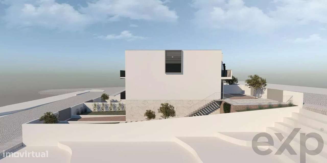 Versatilidade e Conforto em Santa Marta – T3 com 295m² e Potencial de - Grande imagem: 4/17