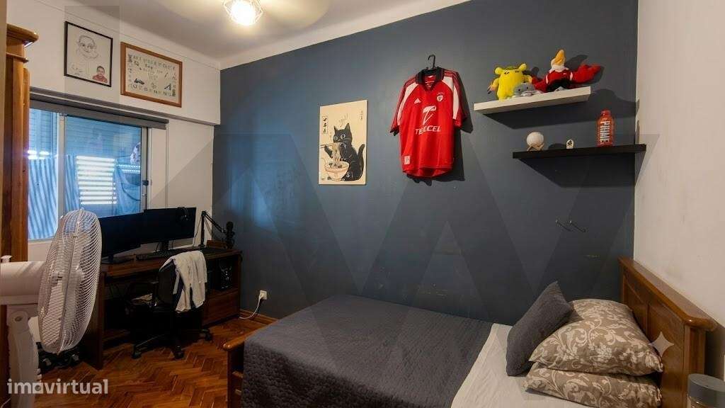 Apartamento T2 no Coração da Cova da Piedade – Localização Privilegiad-5