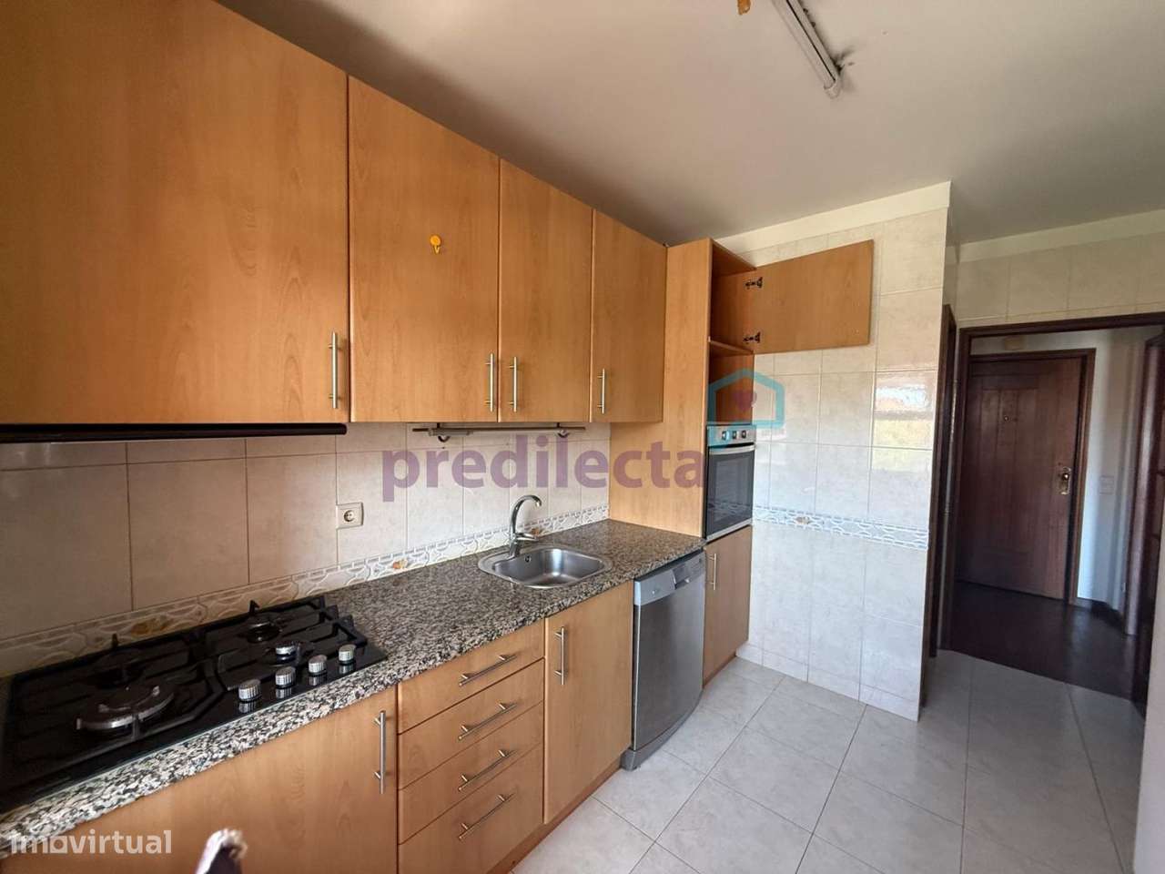REF3813 - Rentabilidade garantida: T1 c/ box - À Areosa-7