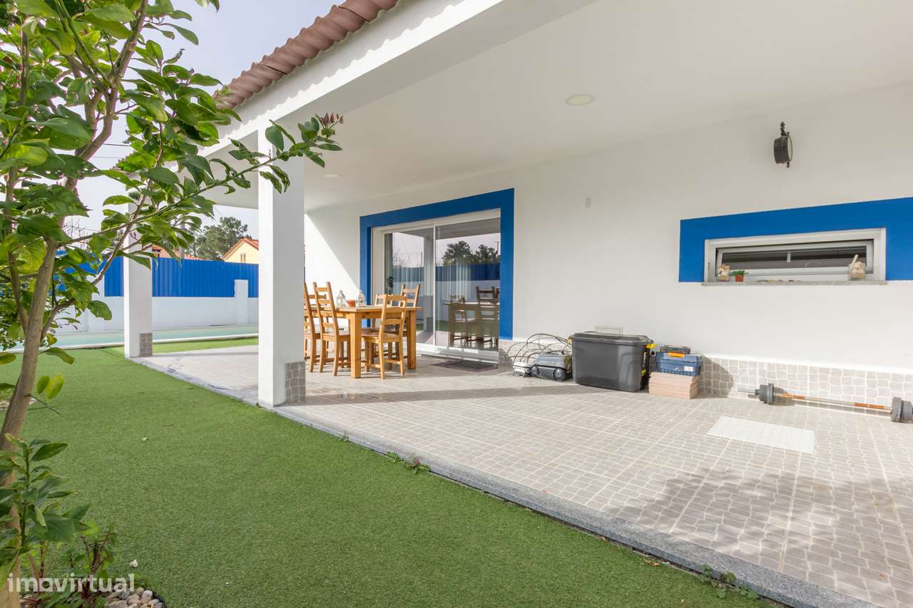 Moradia isolada com piscina aquecida num terreno de 398 m²! - Grande imagem: 2/39