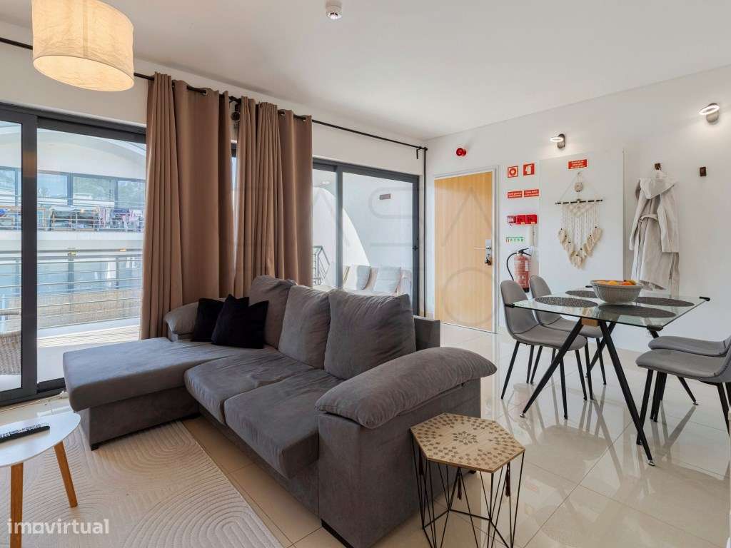 Apartamento T1 +1 com parqueamento em condomínio com piscina, Condo... - Grande imagem: 5/29