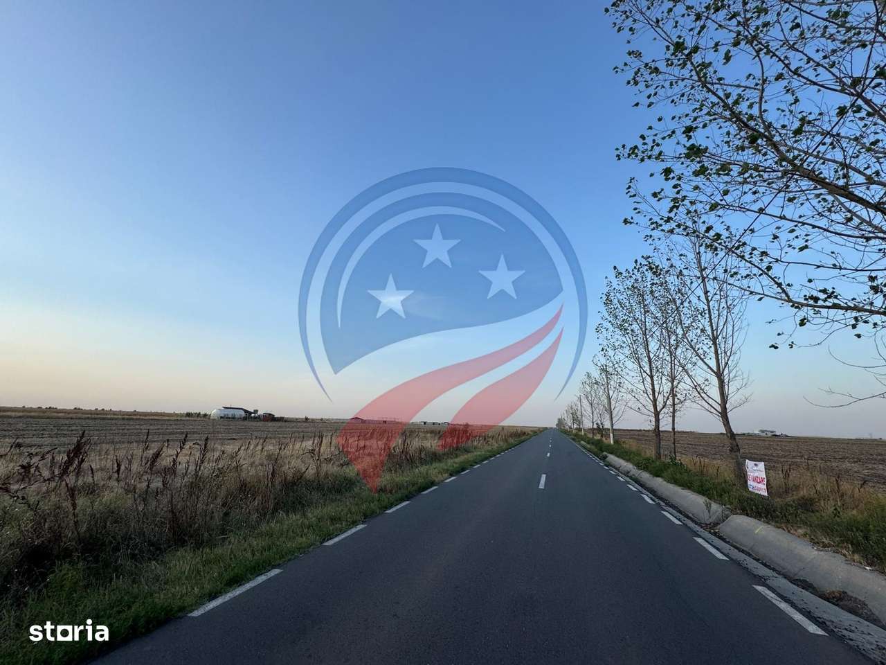 Teren generos, situat pe drum asfaltat între Craiova și Pielești - Imagine principală: 2/3