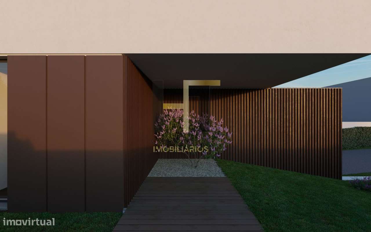 Moradia T3 | 235m² de Logradouro + Possibilidade de Piscina | Varanda-37