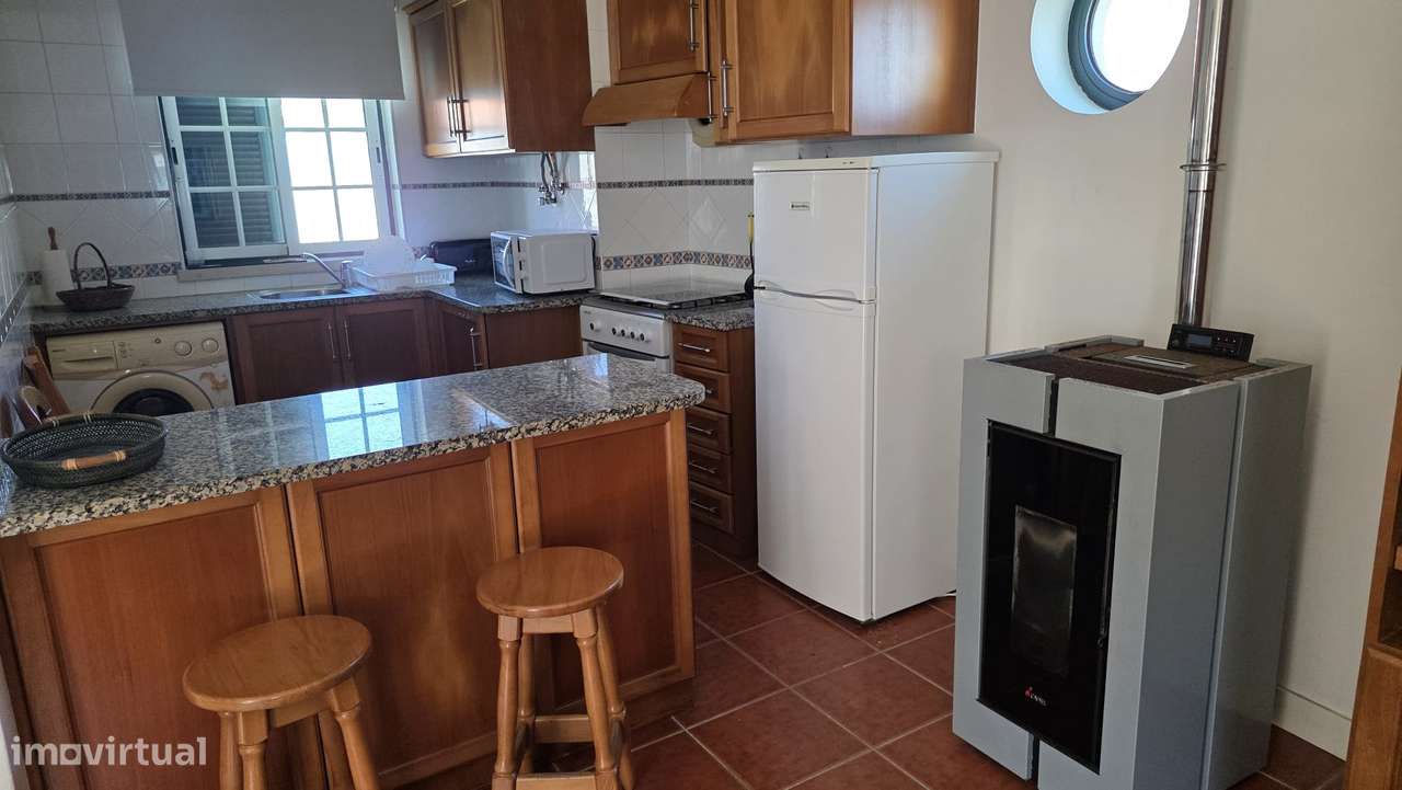 T1 -  no r/c, mobilado e equipado, c/ vista mar em Paredes da Vitória. - Grande imagem: 5/19