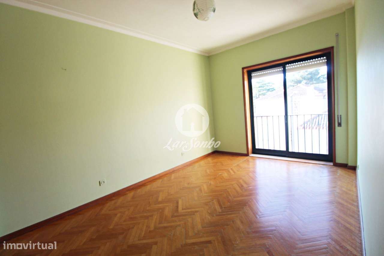 Apartamento T2, situado em Arcozelo, a 2,5km da Praia-14
