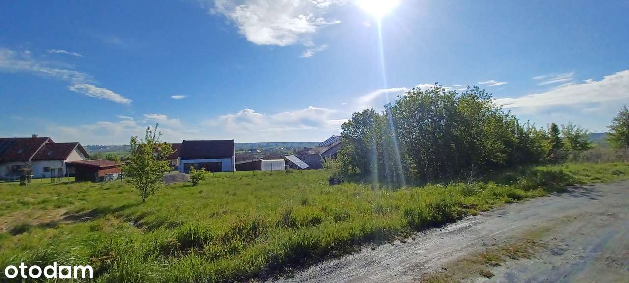 Działka budowlana w spokojnej okolicy pod Olsztynem - Bartąg-3