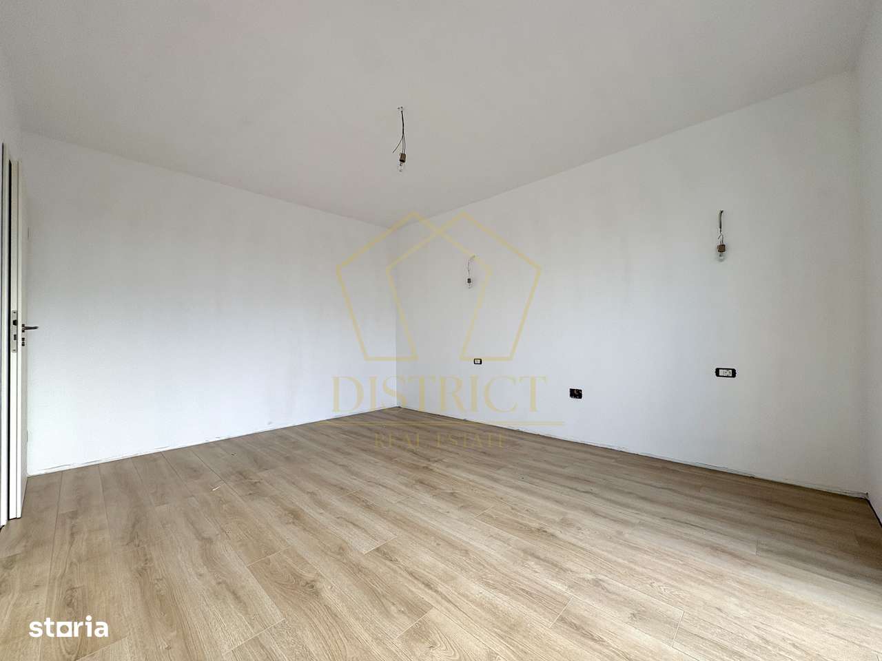 Duplex cu 3 camere, despărțit prin baie | Mosnita Noua | Valery 3 - Imagine principală: 5/9