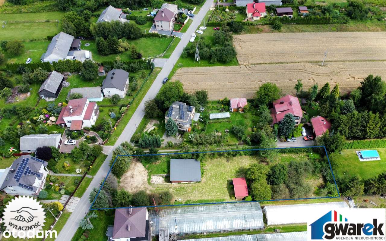 Uzbrojona Działka Budowlana z  garażem i domkiem letniskowym Trzyciąż-13