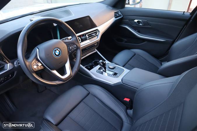 BMW 320 e Touring Corporate Edition Auto - 15