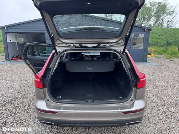 Volvo V60 Cross Country D4 AWD Geartronic Pro - 17