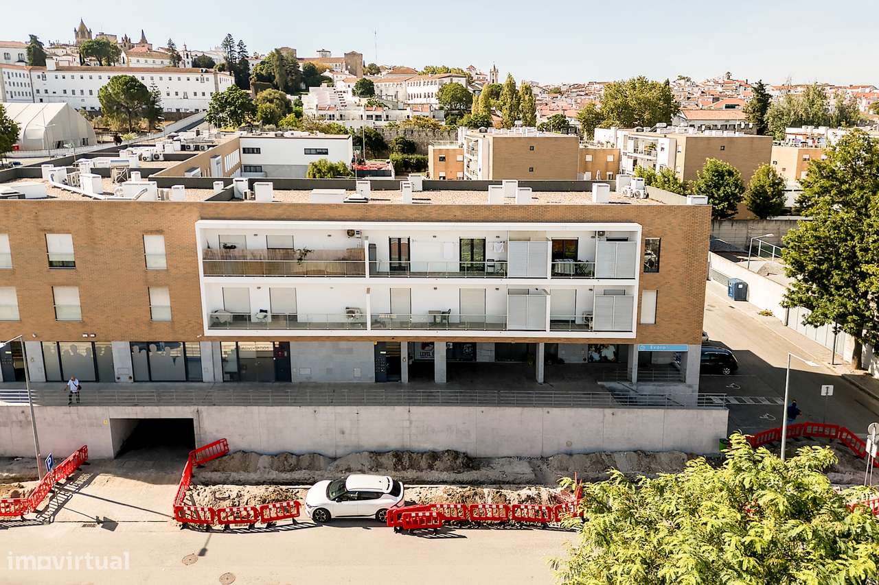 Espaço Comercial c/ 98 m² | Nova Eborae, Bacelo, Évora-16