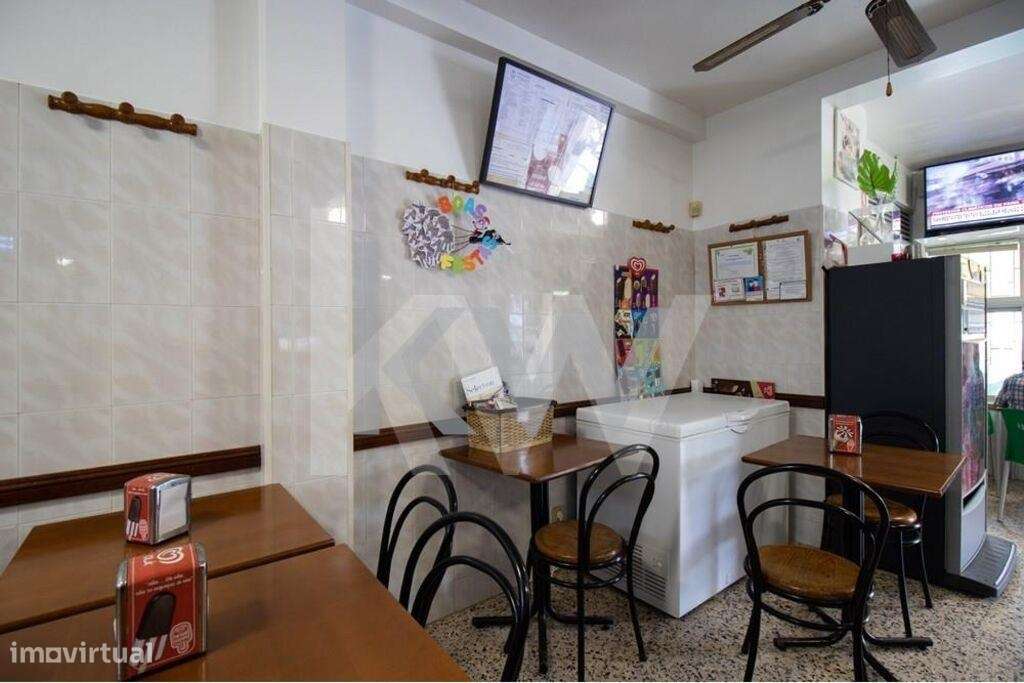 LOJA COM ALVARÁ PARA CAFÉ/SNACK-BAR, LICENÇA DE ESPLANADA E RECHEIO IN - Grande imagem: 4/11