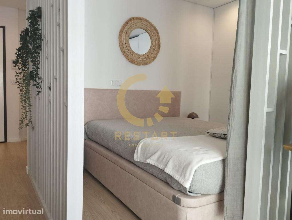 Apartamento T0 com Varanda e Garagem – Leça da Palmeira-10