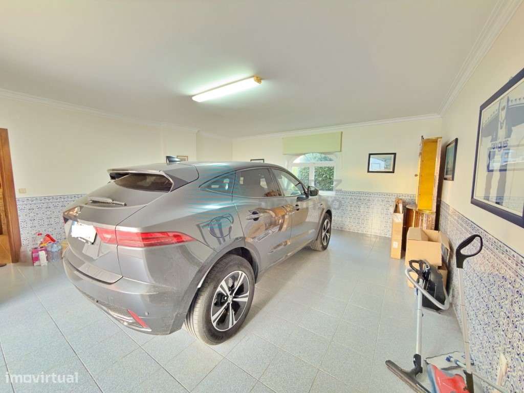 Moradia V5 com terreno com 2075m2, vista de mar-31