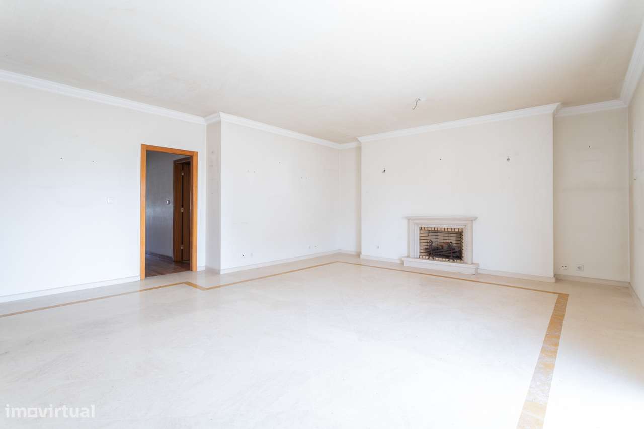 T3 em Oeiras com vista de mar e bastante espaçoso - Grande imagem: 4/41