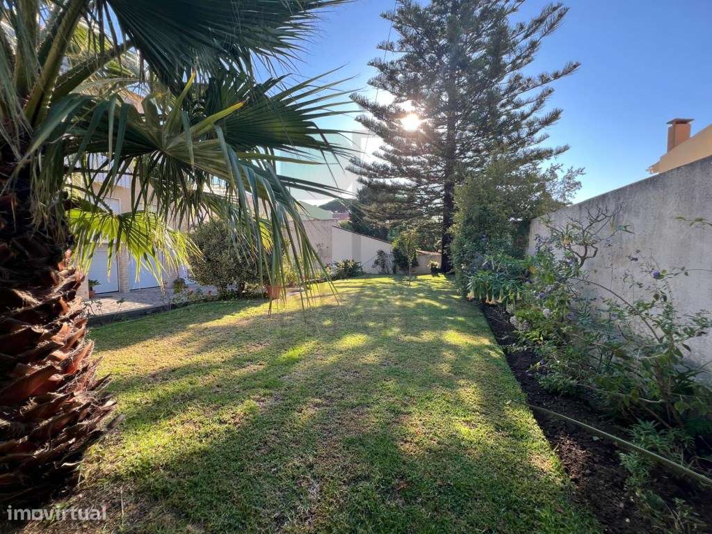 Duplex T3 - São Pedro do Estoril - Grande imagem: 4/28