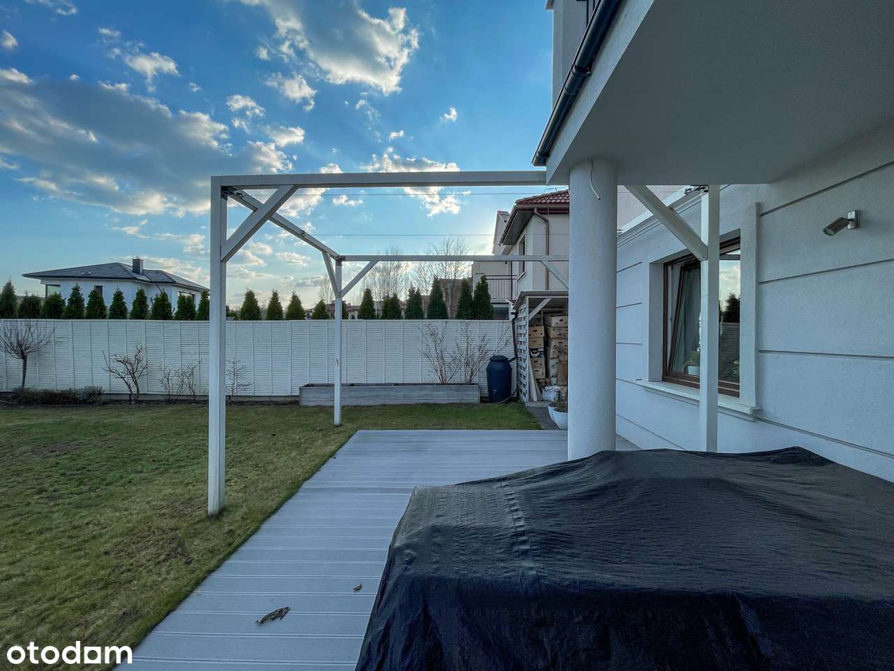 Stylowy i przestronny dom | 3 niezależne pokoje | ogród | garaż-1