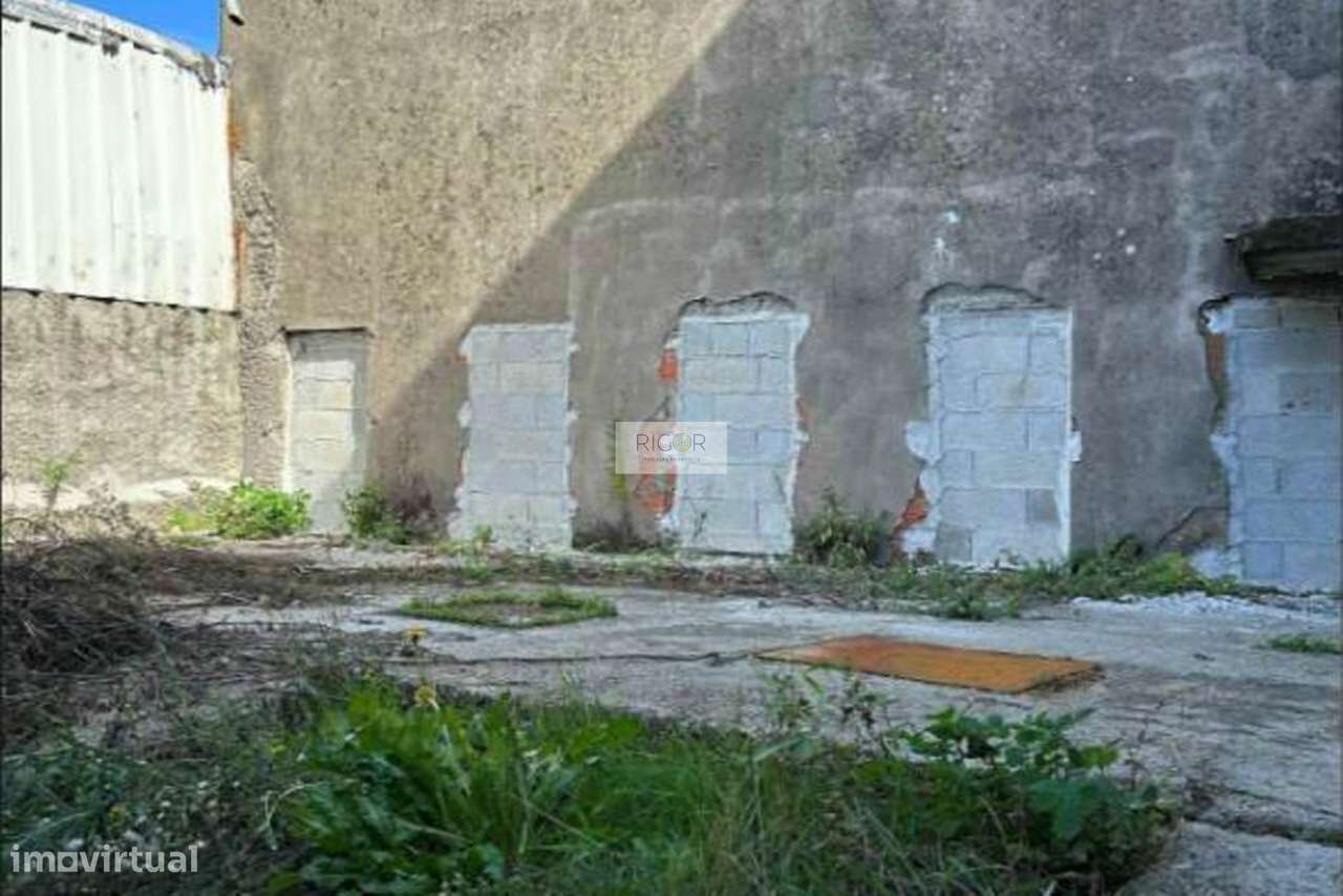 Prédio devoluto usado para indústria com destino a habitação e comérci - Grande imagem: 4/15