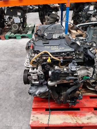 Motor Renault Trafic 2.0 dci Ref M9R 692 ano 2011 - 4
