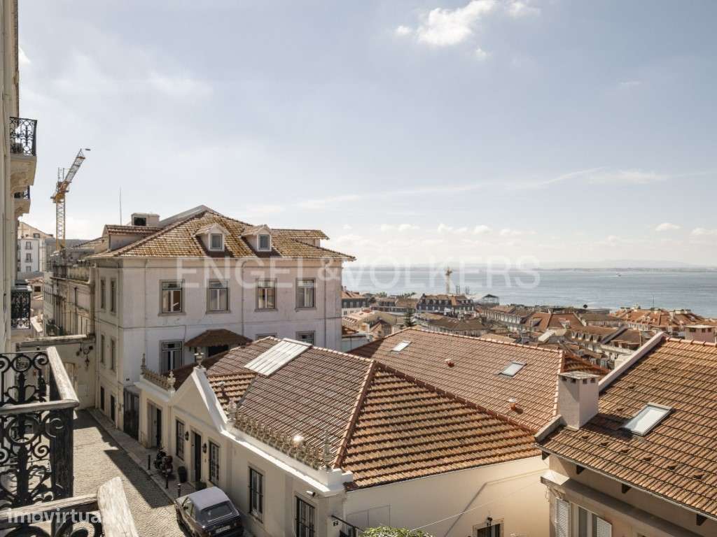 Apartamento T8 para Remodelação num Palacete no Chiado c/ Vista Rio... - Grande imagem: 2/26