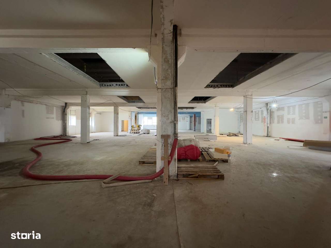 Spatiu 1040mp, zona Jumbo - Imagine principală: 2/5