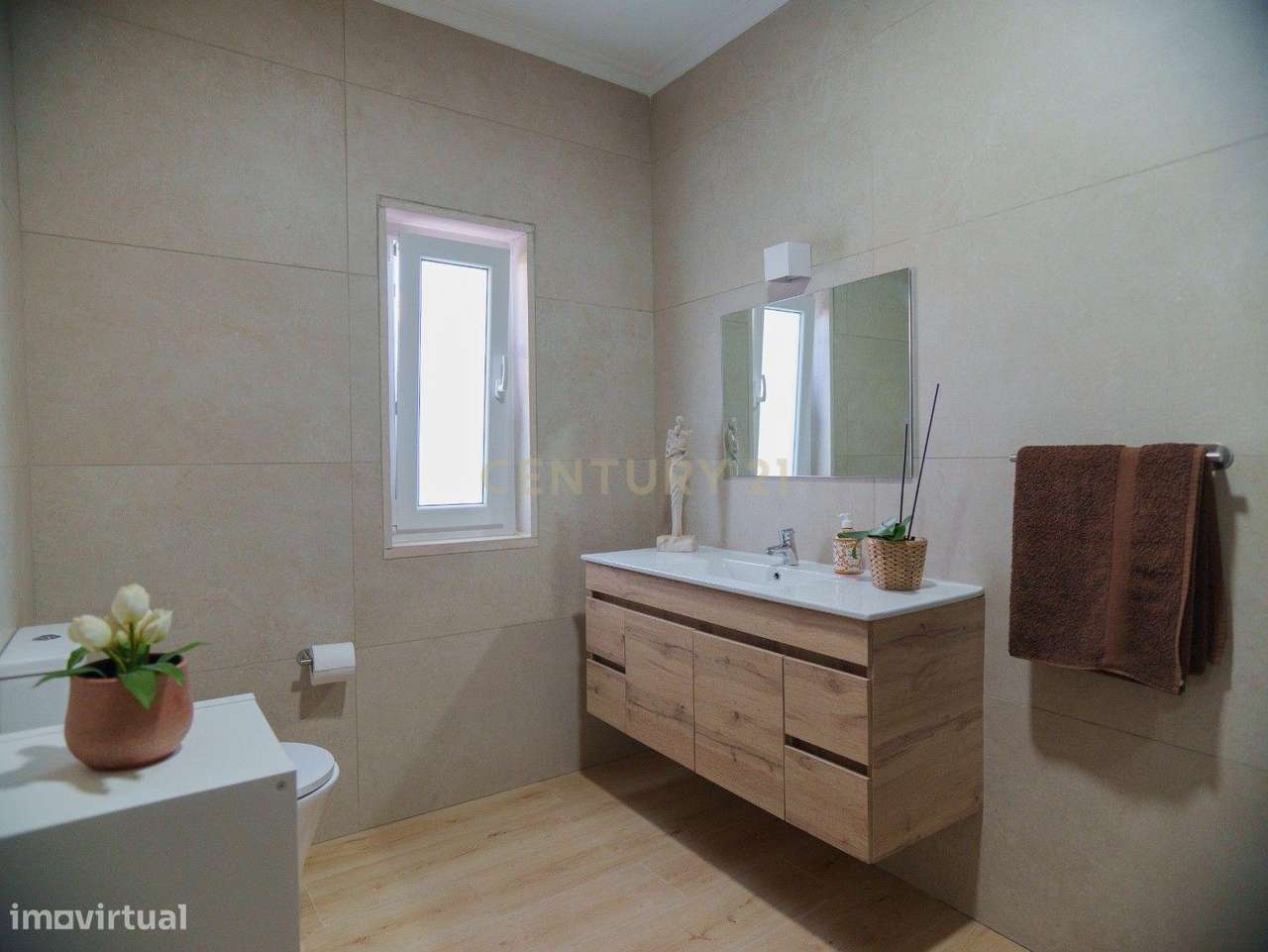 Projeto exclusivo - 2 Moradias  de luxo V4 e V2  em lote de 1080 m2 --39