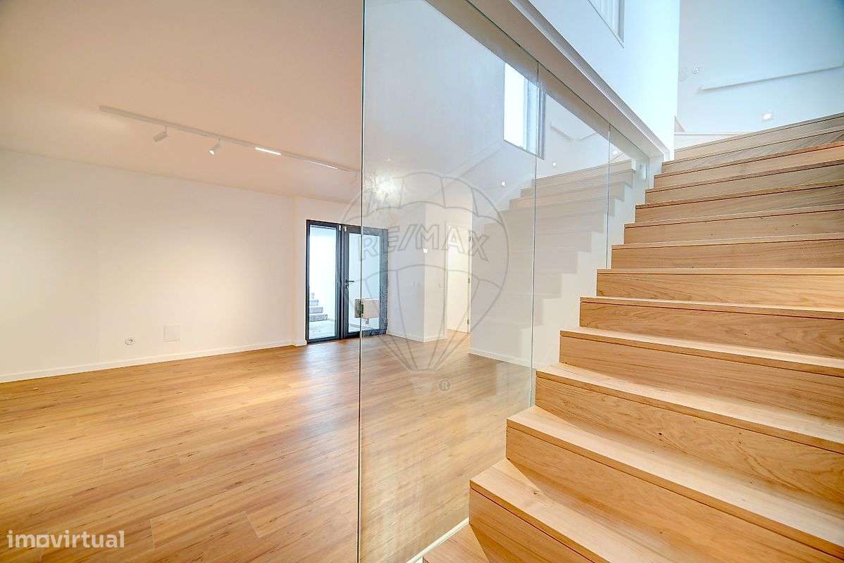 Moradia T4 para venda-34