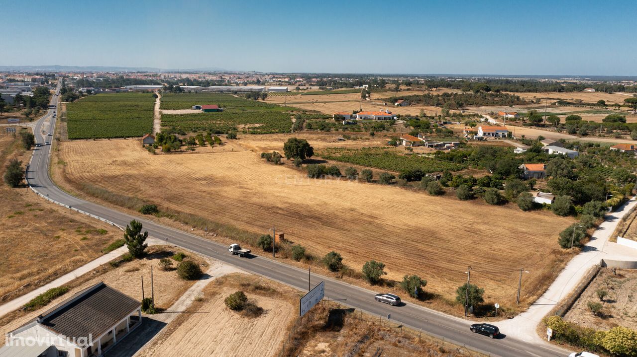 Terreno com Viabilidade de Construção no Pinhal Novo