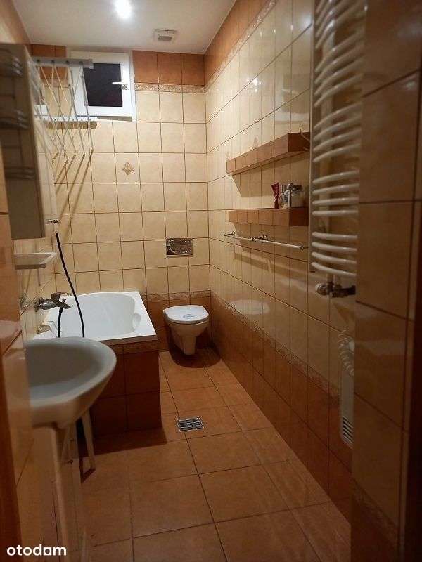 duże, mieszczańskie mieszkanie w dobrej-7