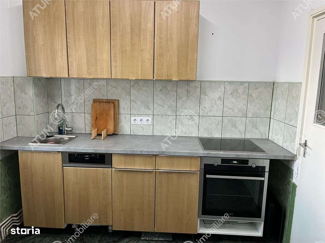 Apartament cu 3 camere decomandate in zona Vasile Aaron din Sibiu-5