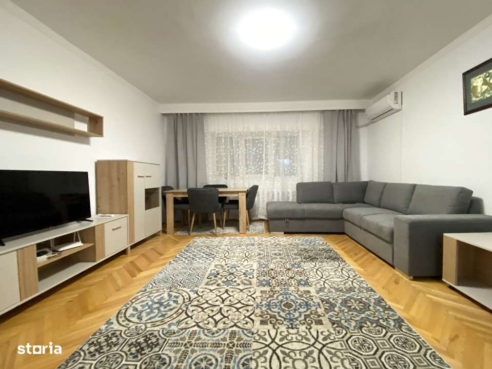 Apartament cu 3 camere de inchiriat faleza nord - Imagine principală: 2/12