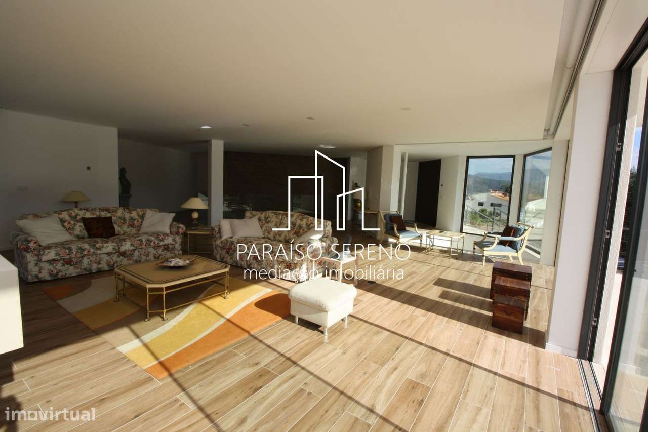 Moradia de Luxo em S. Miguel do Mato-17