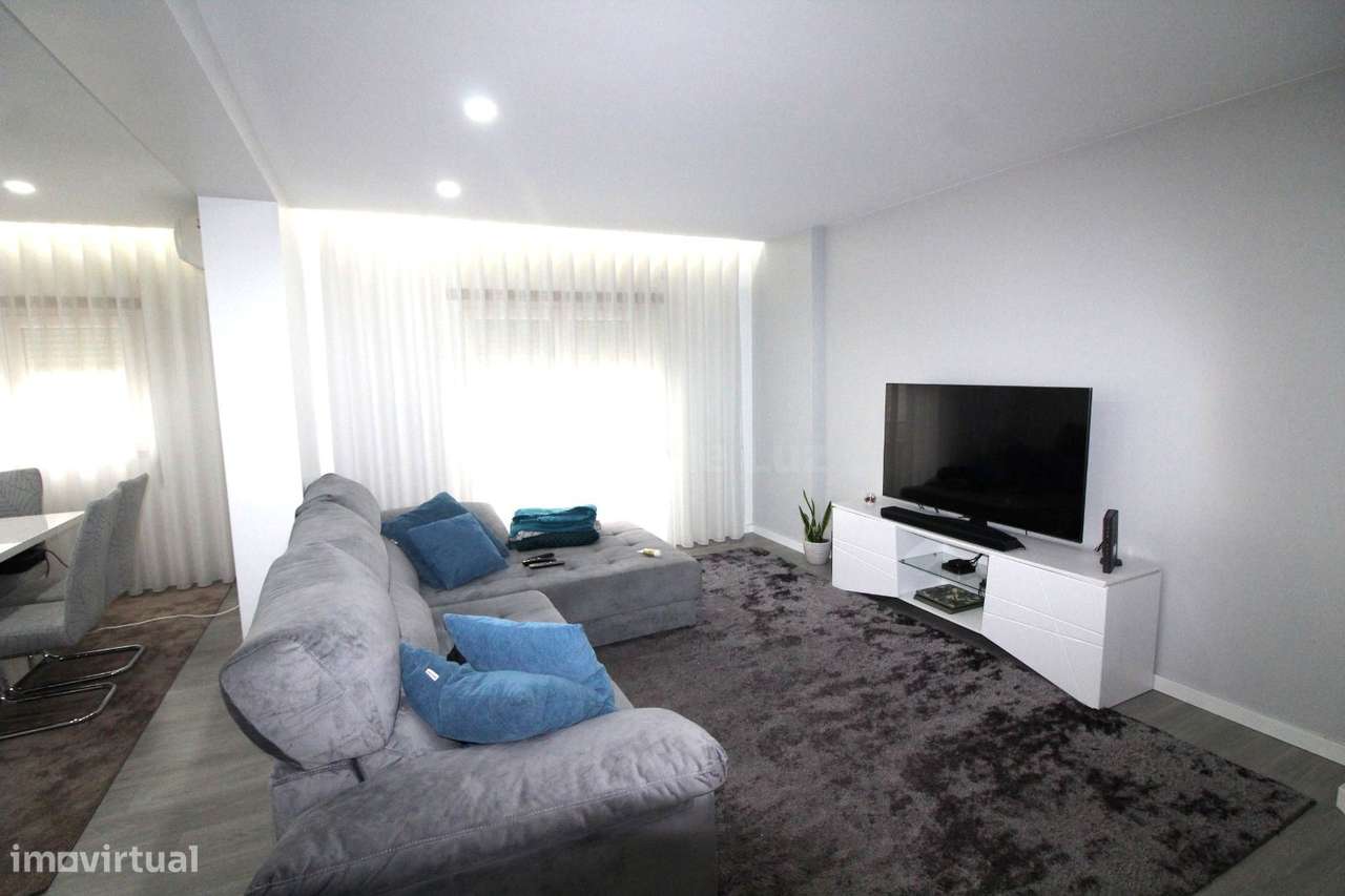 Apartamento T4 Duplex - Planalto, Leiria-0