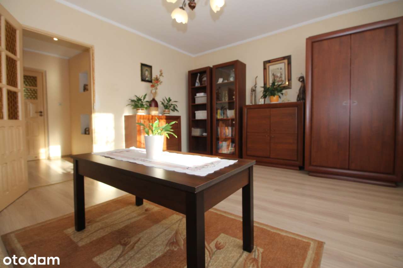 Fantastyczny dom w spokojnej i zielonej okolicy.-6