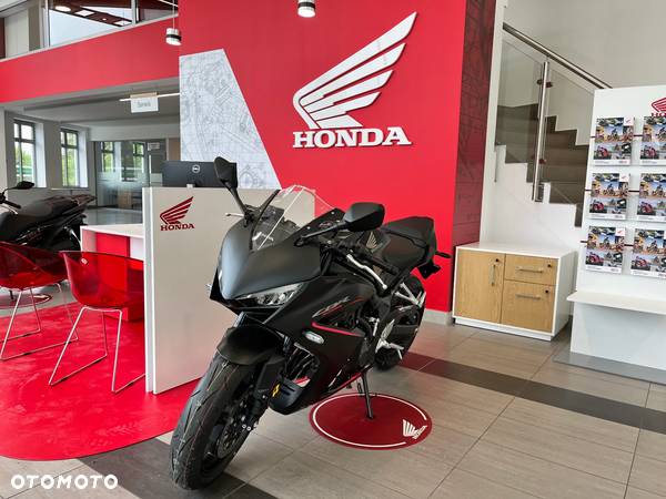 Honda CBR - 2