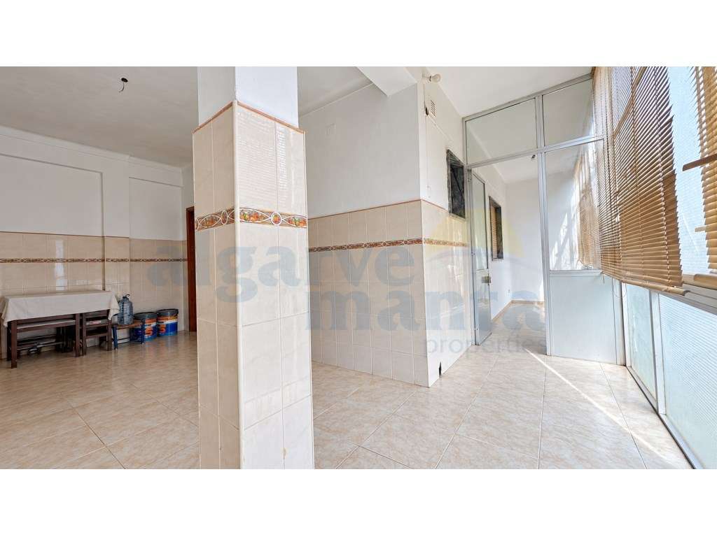 Apartamento T2 para Remodelar na Porta Nova - Tavira | Excelente Po...-4