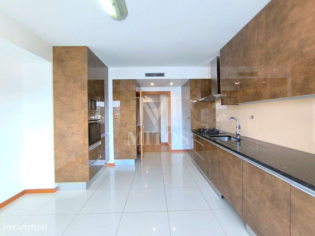 Apartamento T3 + Anexo T0 com terraço para venda em Braga - Grande imagem: 4/34