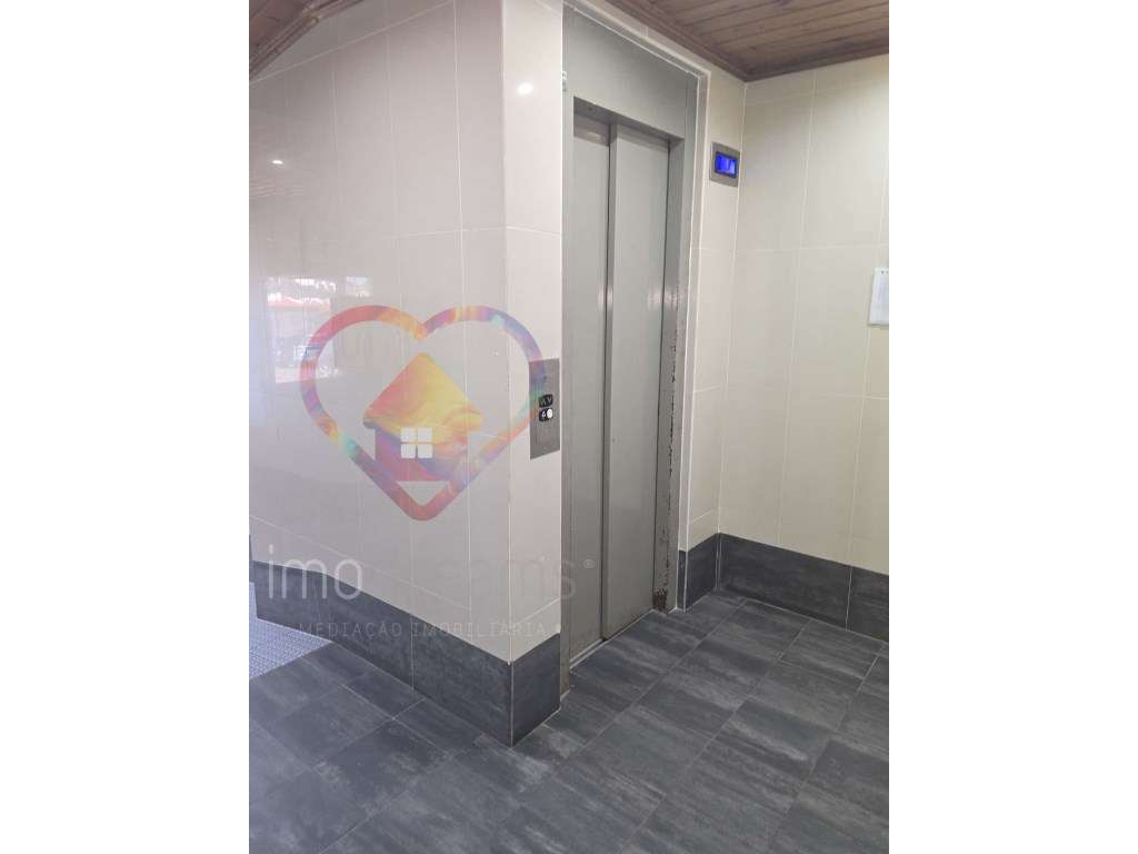 Apartamento T3 em Bom Retiro - Vila Franca de Xira-12