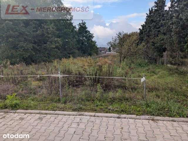 Działka budowlana 1896 m² w spokojnej okolicy-1