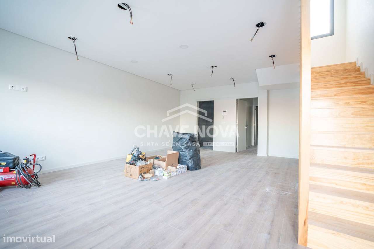 Andar Moradia T3 Duplex –  Terraço e Garagem Fechada para 2 Carros - Grande imagem: 5/22