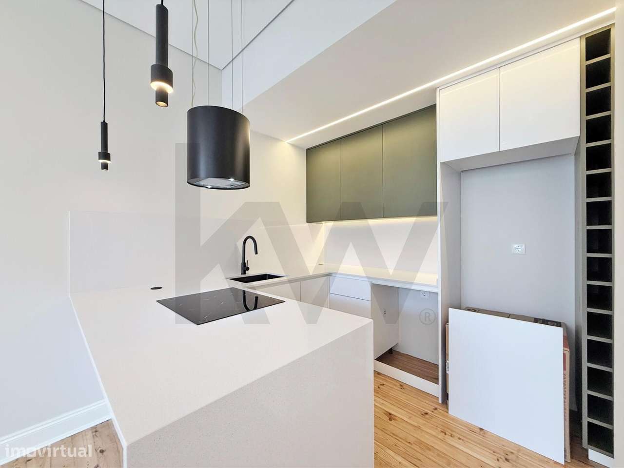 T3 REMODELADO | 2 SUITES | CLOSET | LOGRADOURO 35 m2 | AV. ALMIRANTE R-30