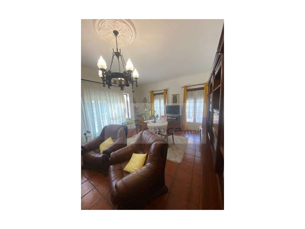 Moradia Exclusiva de Alto Padrão com Espaços Exterior Privativo-44