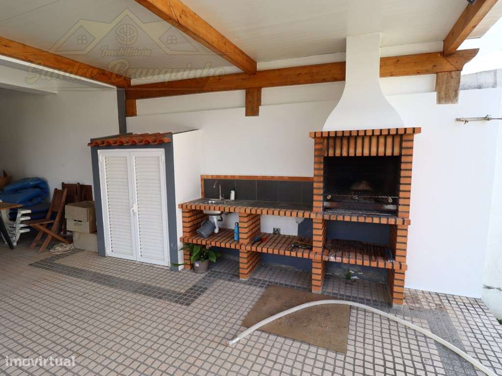 Moradia T3 com garagem e logradouro-57