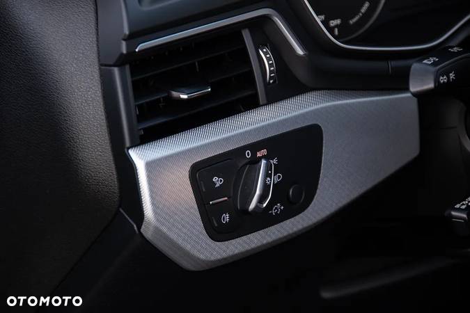 Audi A4 2.0 TDI Design - 37