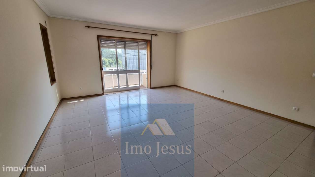 Apartamento T3 Laborim-4