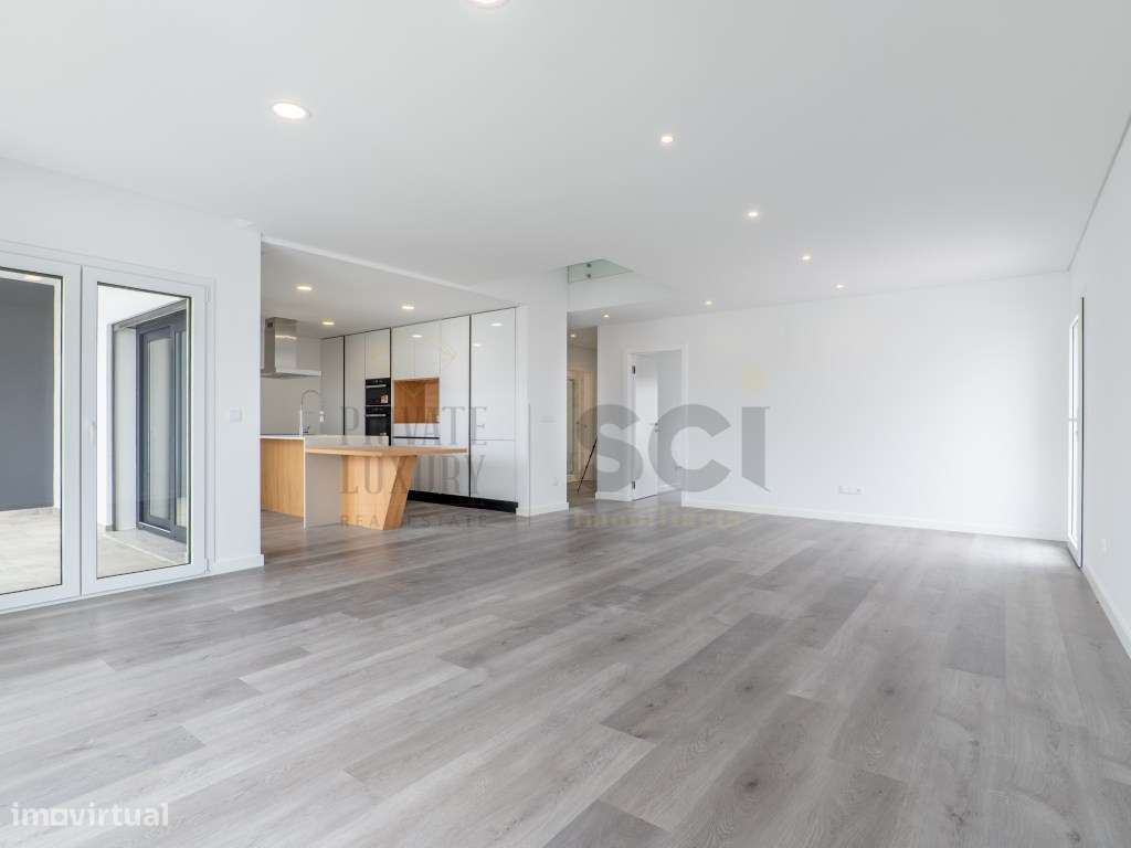 Moradia T4 com piscina | Vale Milhaços - Grande imagem: 4/40