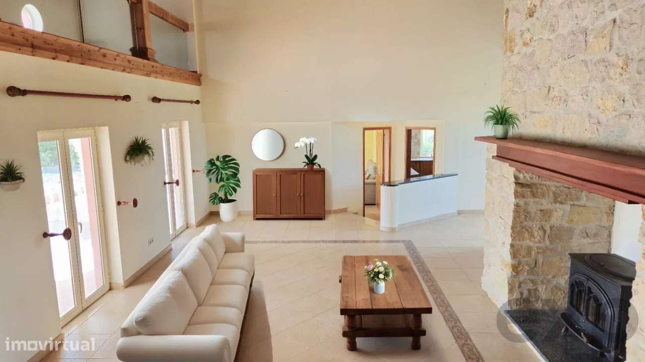 Casa senhorial privada com piscina em mais de 5 hectares.-10