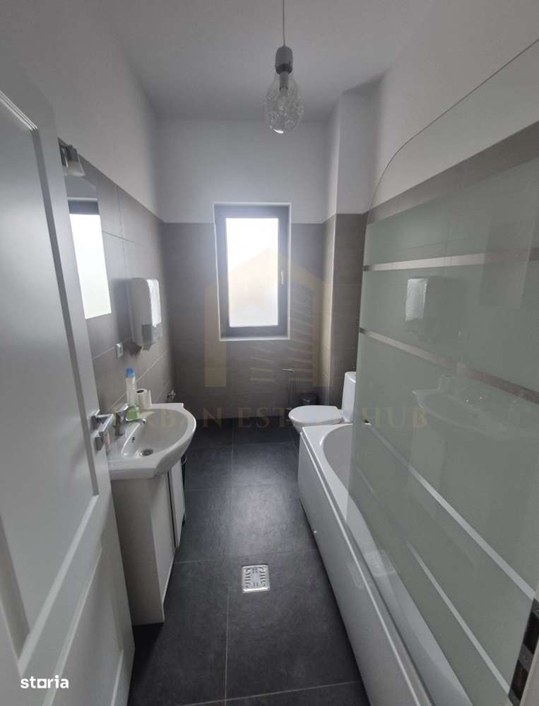 Vanzare apartament 2 camere, decomandat, parcare, Andrei Muresanu-4