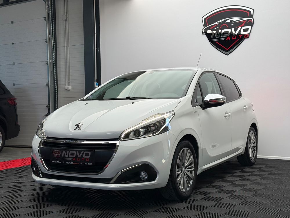 Peugeot 208 I [2012 - 2019] PureTech 82 Style 2017