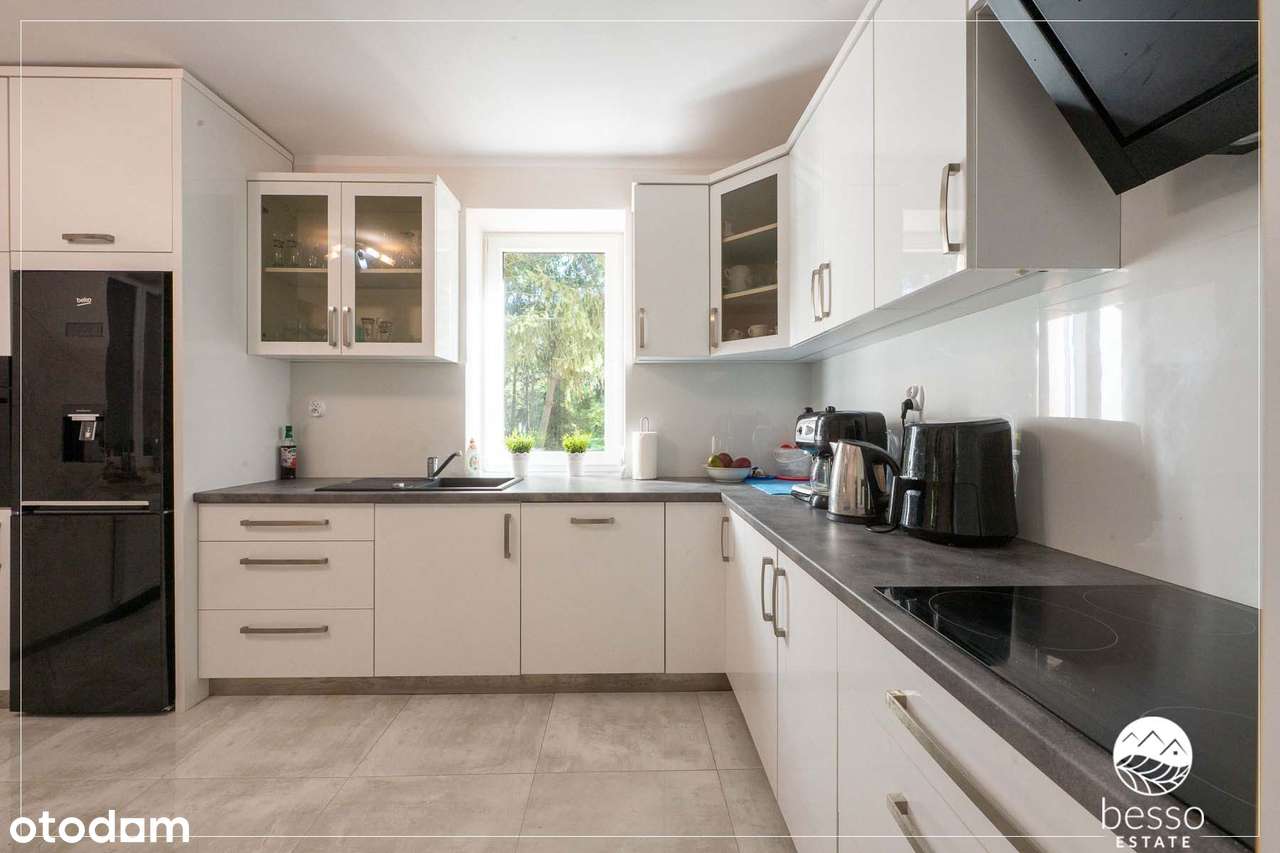 80 KM OD PAŁACU KULTURY. Posesja z bezpośrednim dostępem do rzeki.-10